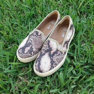 Clarks Azella Major Snakeskin Espadrilles sz 6,5